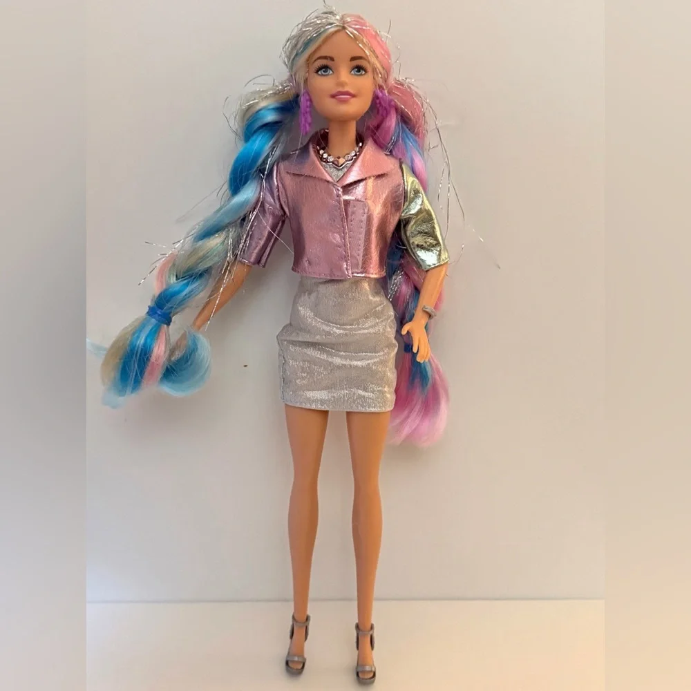BARBIE Fashion Dolls Bundle – Dolls, Clothing & Accessories Set